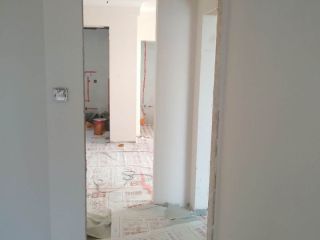 墙、顶面腻子批嵌