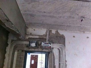强、弱电布管穿线
