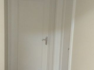 套装门、踢脚线安装
