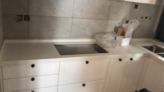 集成吊顶及橱柜柜体安装