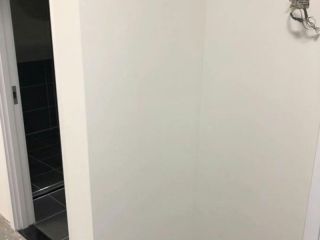成品门及墙纸铺贴