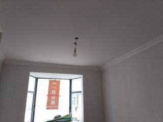 墙、顶面乳胶漆及墙纸铺贴