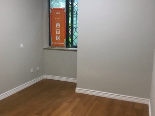 套装门、踢脚线安装