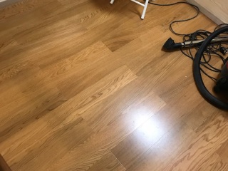 实木复合地板铺设