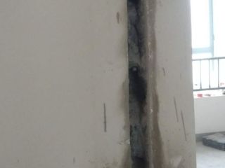 水、电管开槽施作