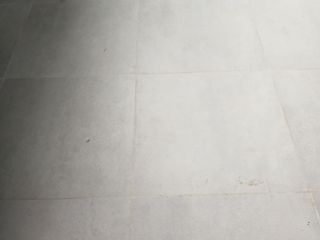 地砖铺贴及地面找平施作