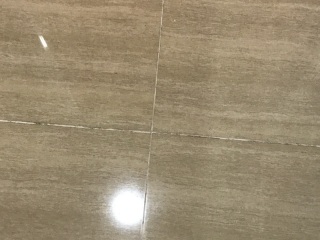 地砖铺贴及地面找平施作