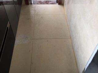 厨房、卫生间墙砖施作