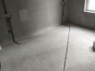 水、电管开槽施作
