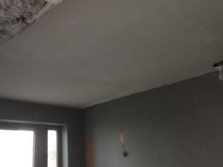 墙、顶面腻子批嵌