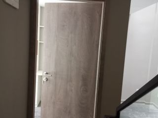 成品门及墙纸铺贴