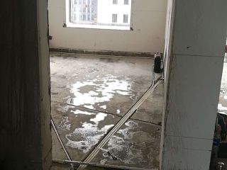 水、电管开槽施作