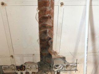 水、电管开槽施工