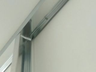 现场背景墙及隔墙施作