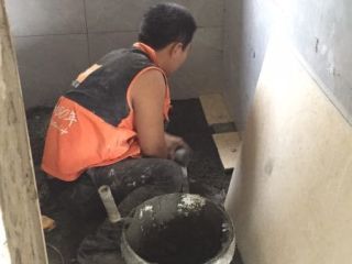 地砖铺贴及地面找平施作
