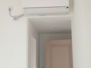 成品门及墙纸铺贴