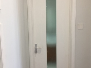 成品门及墙纸铺贴