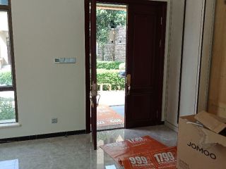 成品门及墙纸铺贴