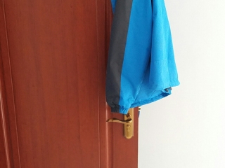 成品门及墙纸铺贴