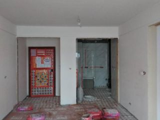 墙、顶面腻子批嵌