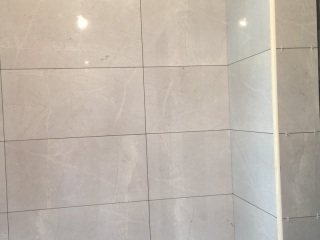 厨房、卫生间墙砖施作