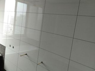 厨房、卫生间墙砖施作