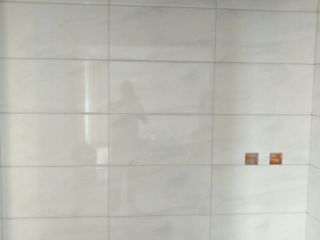 地砖铺贴及地面找平施作
