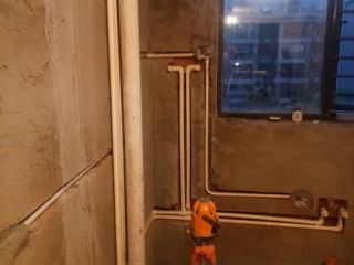 水、电管开槽施作