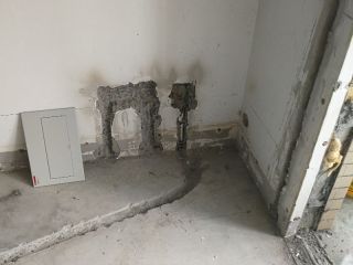 水、电管开槽施作