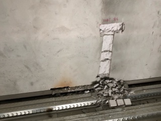 水、电管开槽施作