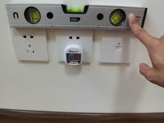开关、插座面板及灯具安装