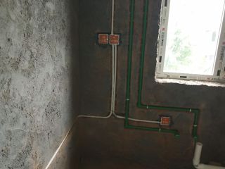 强、弱电布管穿线