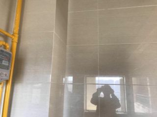 厨房、卫生间墙砖施作