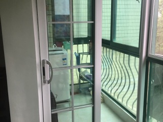 成品门及墙纸铺贴