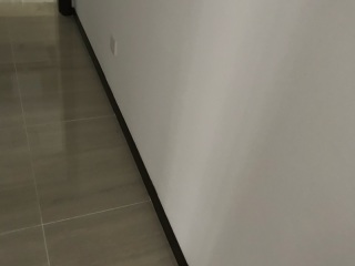 套装门、踢脚线安装