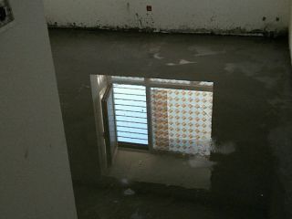 地砖铺贴及地面找平施作