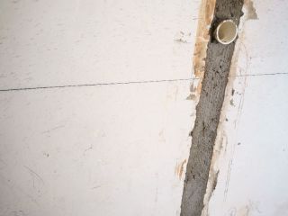 强、弱电路穿线施作