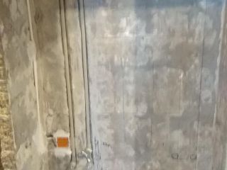 强、弱电路穿线施作