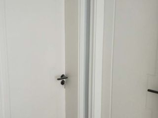 成品门及墙纸铺贴