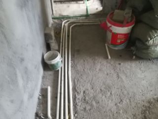 水、电管开槽施作