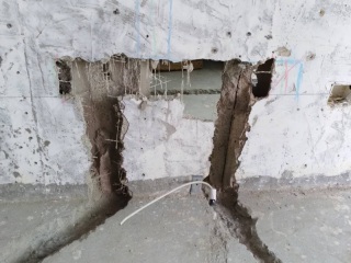 水、电管开槽施工