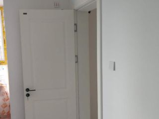 成品门及墙纸铺贴