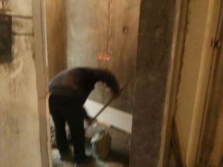 厨房、卫生间墙砖施作