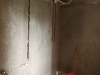 水、电管开槽施作