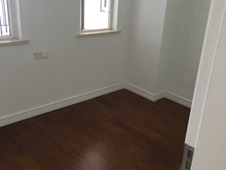 实木复合地板铺设