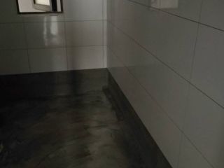 地砖铺贴及地面找平施作