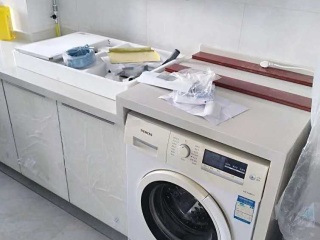 成品门及墙纸铺贴