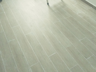 木地板铺设
