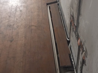 水、电管开槽施工