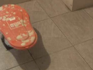 地砖铺贴及地面找平施作